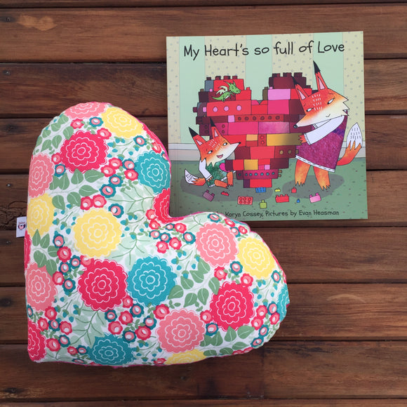 ‘My heart’s so full of love’ book and decor pillow